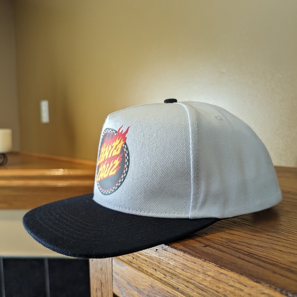 SANTA CRUZ hat NEW - Picture 14 of 15